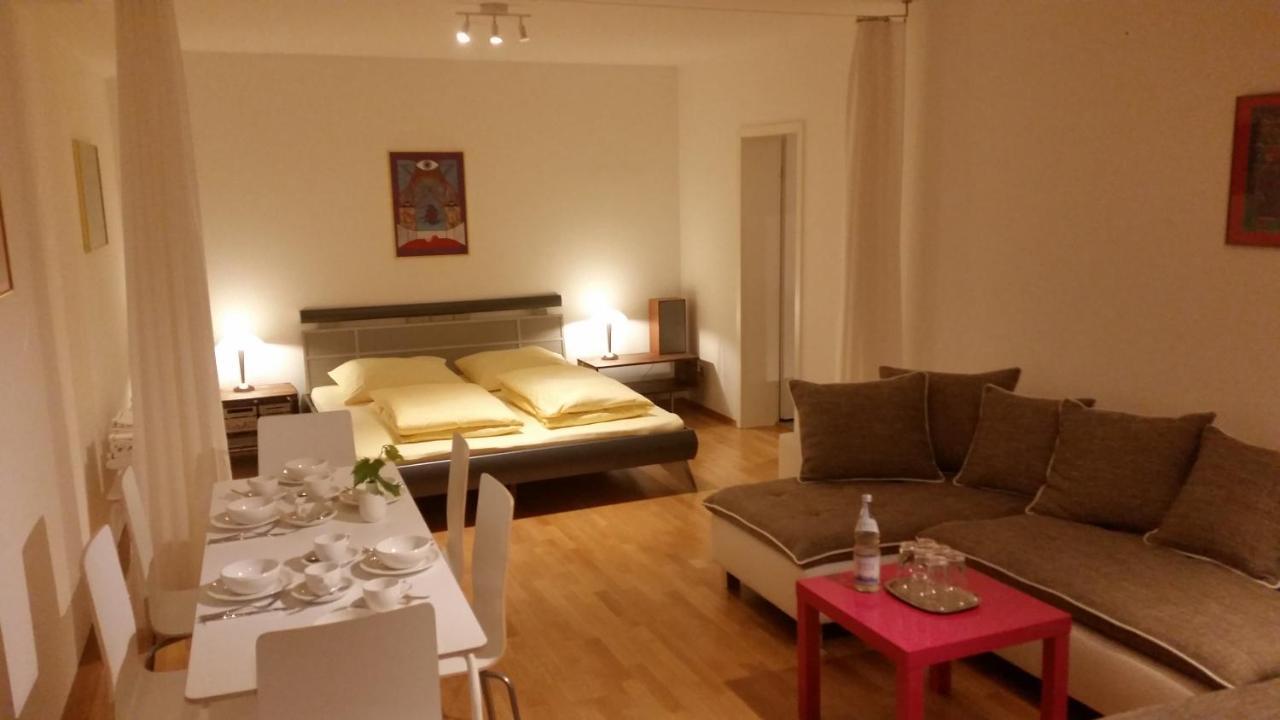 Familienfreundliche Apartments Am Park Wurzburg Bagian luar foto