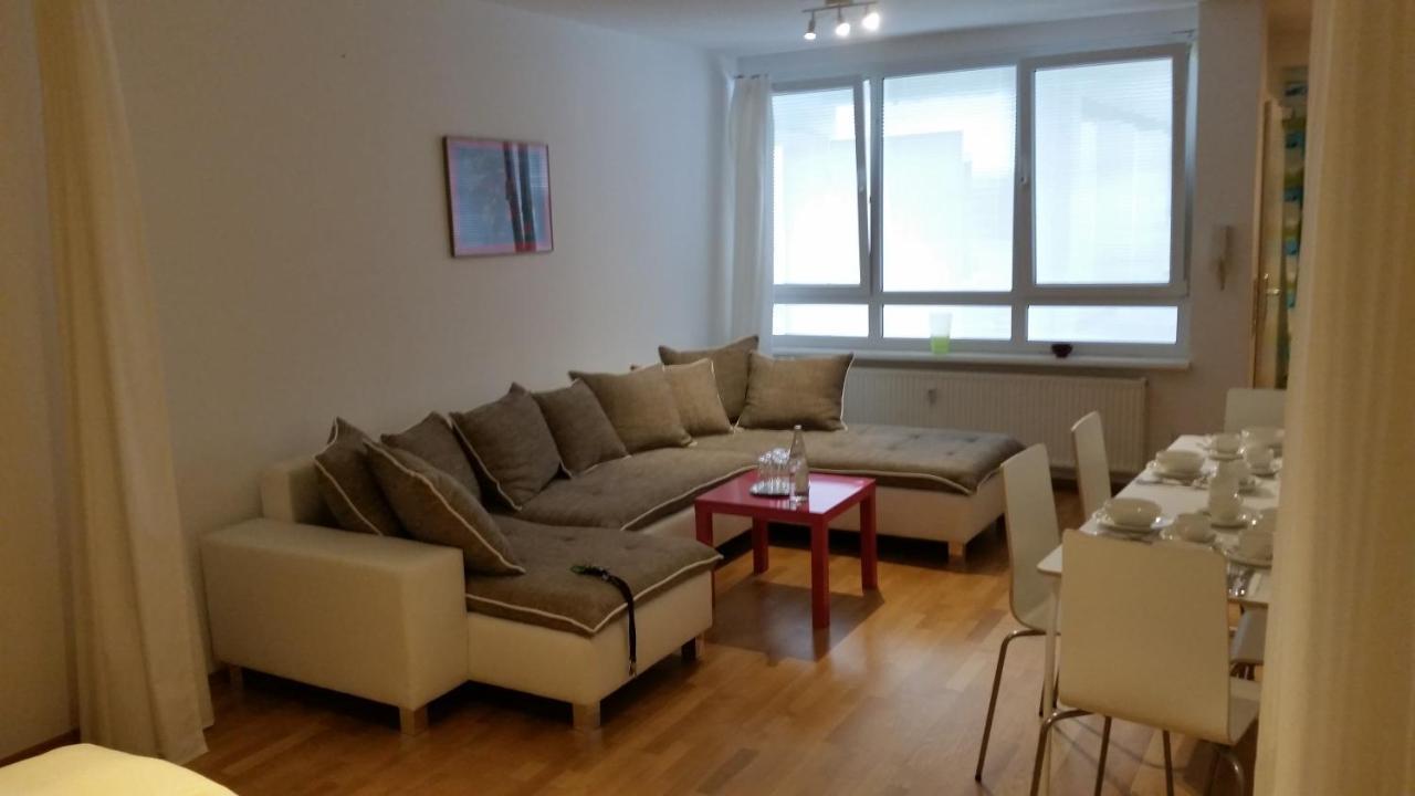 Familienfreundliche Apartments Am Park Wurzburg Bagian luar foto
