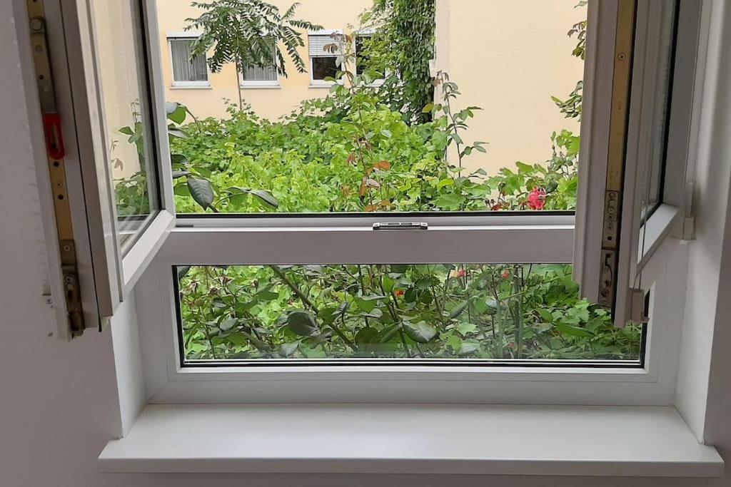 Familienfreundliche Apartments Am Park Wurzburg Bagian luar foto